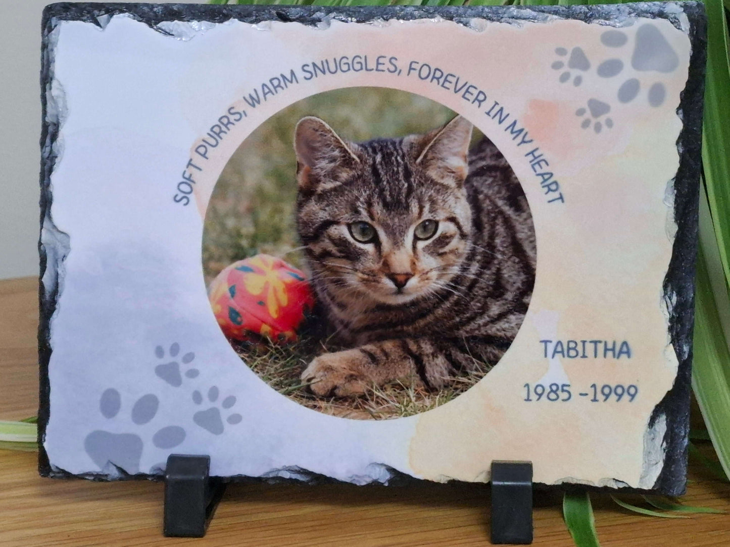 Remember your pet with our beautifully crafted Personalised Pet Memorial Photo Slate